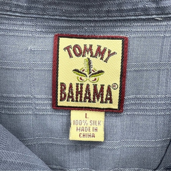 Vintage Men’s Tommy Bahama Gray Silk Shirt